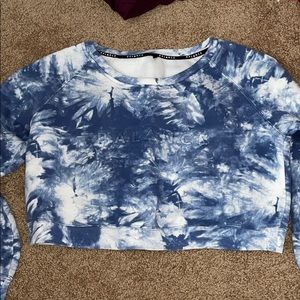 Cropped crew neck